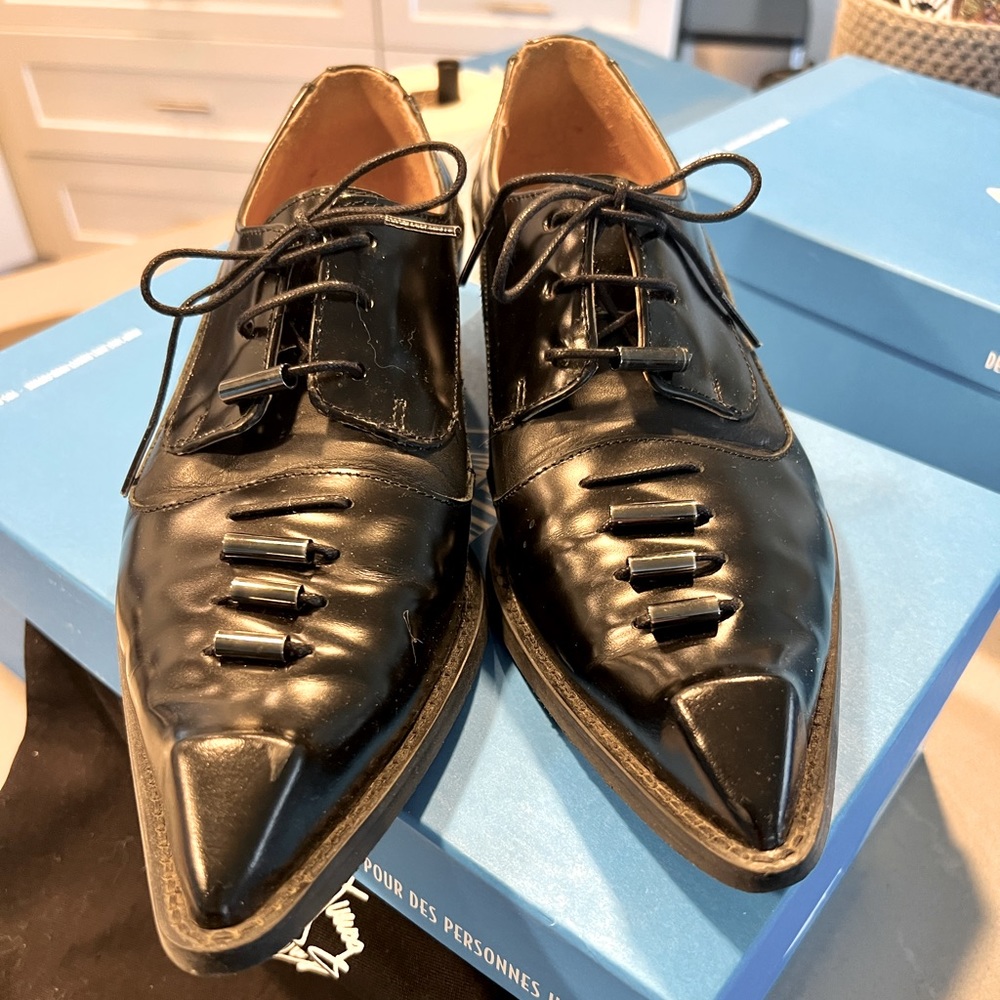Almost brand new, rarely worn John Fluevog Women’s oxford’s